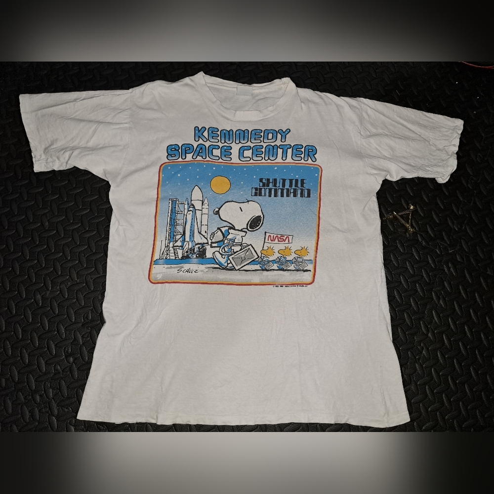 Vintage Nasa Kennedy Space Centre × Peanuts Graphic Tshirt